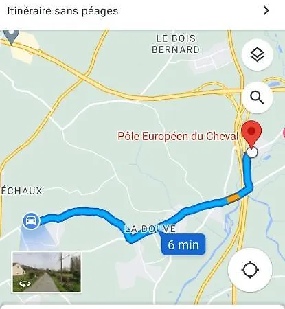 Gîte indépendant avec grand parking extérieur Hébergement de vacances *